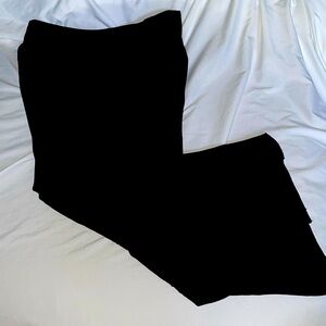 Women’s black capri pants Sz 0